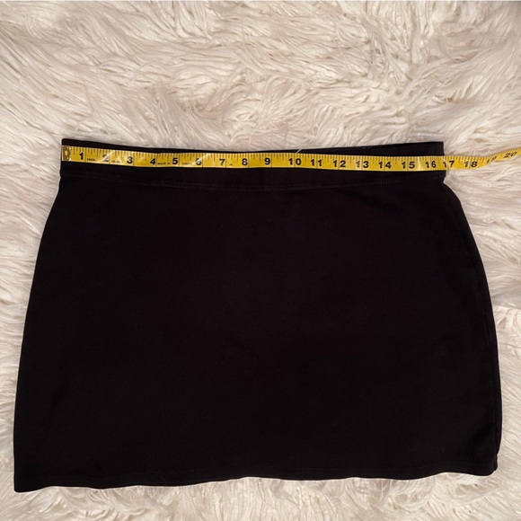 Studio M Mini Skirt - Size L - Picture 4 of 5